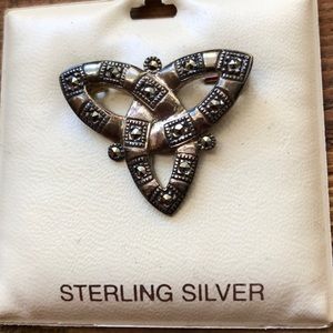 Solvar Fine Irish Silver Trinity Knot Pin